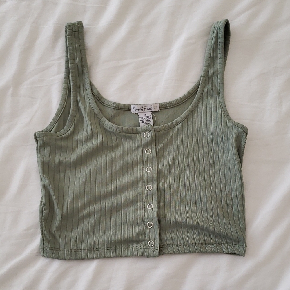 Light green button ribbed tank